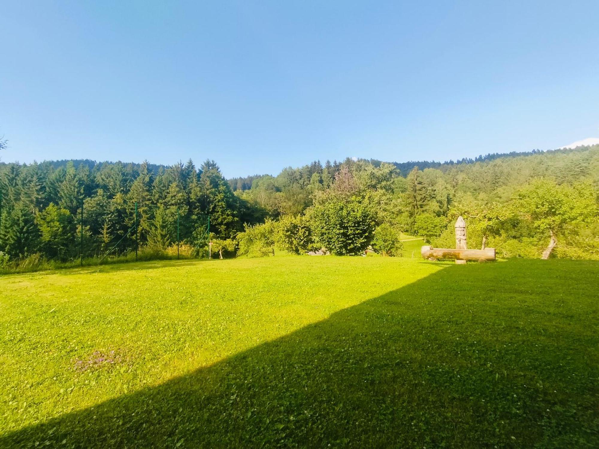Apartments Organic Tourist Farm Gradisnik Prevalje Buitenkant foto