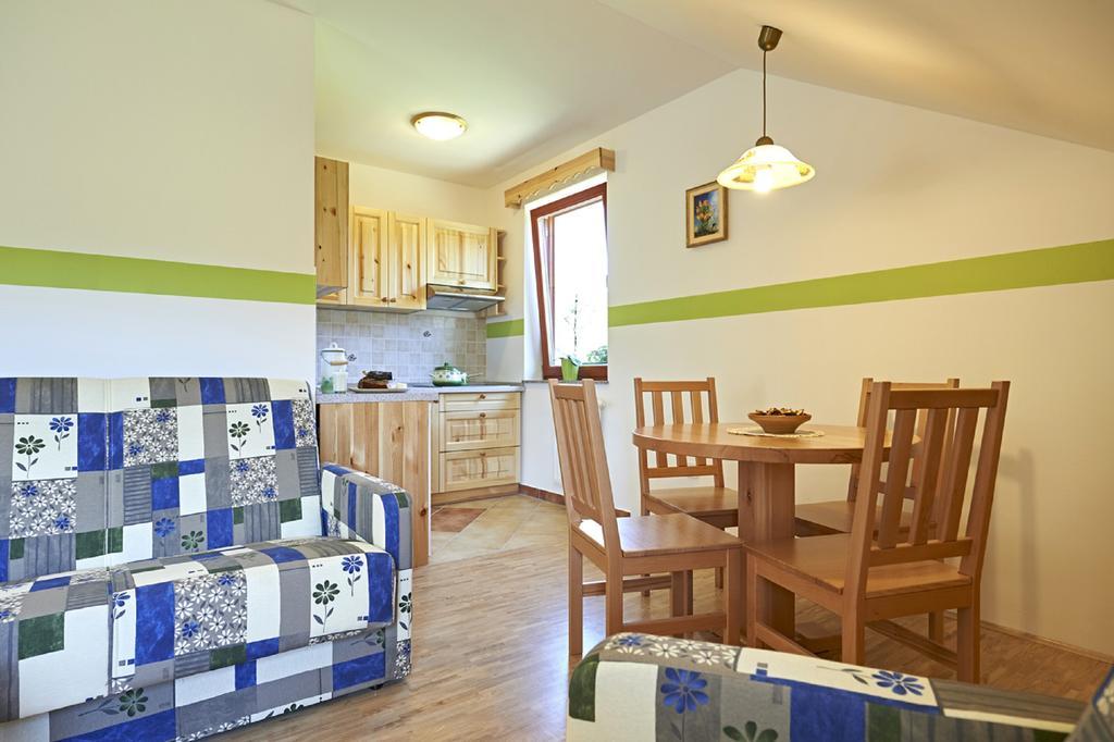 Apartments Organic Tourist Farm Gradisnik Prevalje Buitenkant foto
